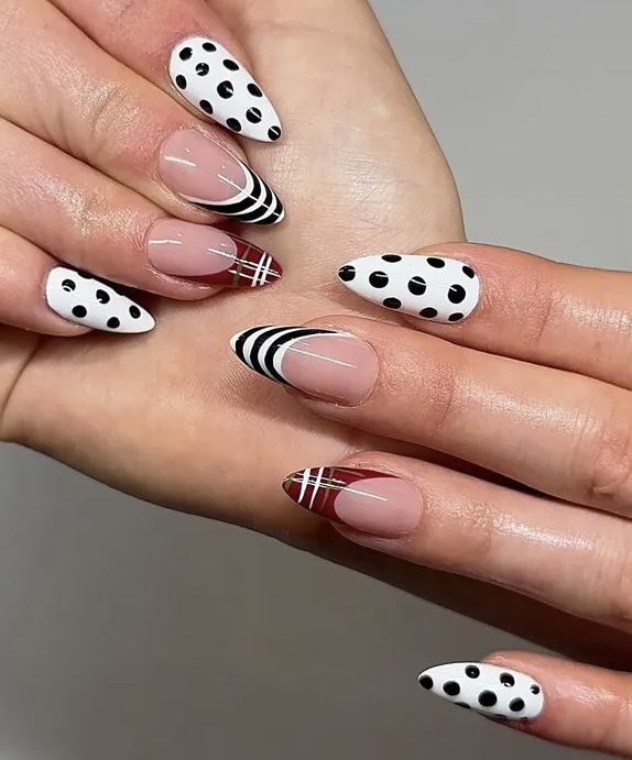 MODA NAILS & THREADING nail photo 8